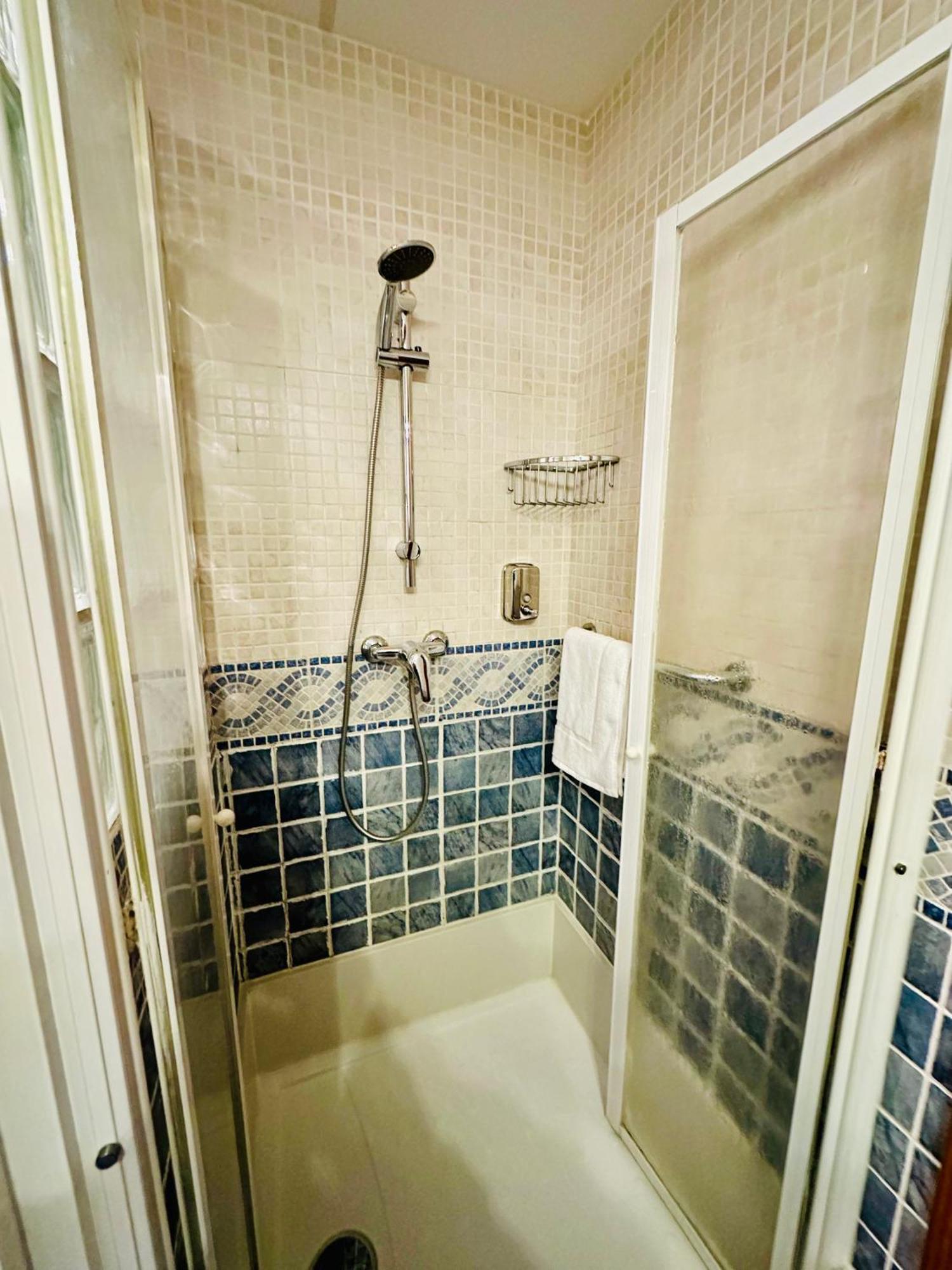 Apartamentos Jame Merida Bagian luar foto